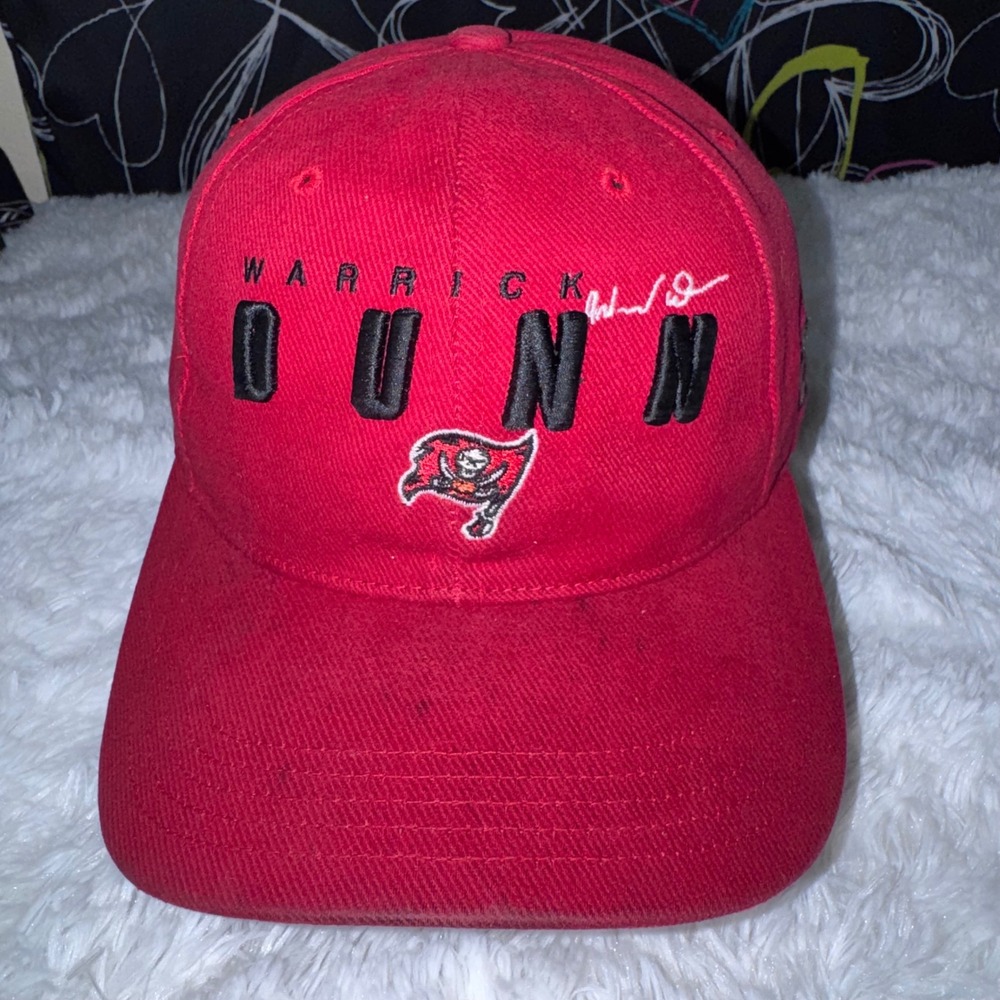 Drew Pearson Warrick Dunn Hat Mens OSFA Tampa Bay Buccaneers NFL Vintage